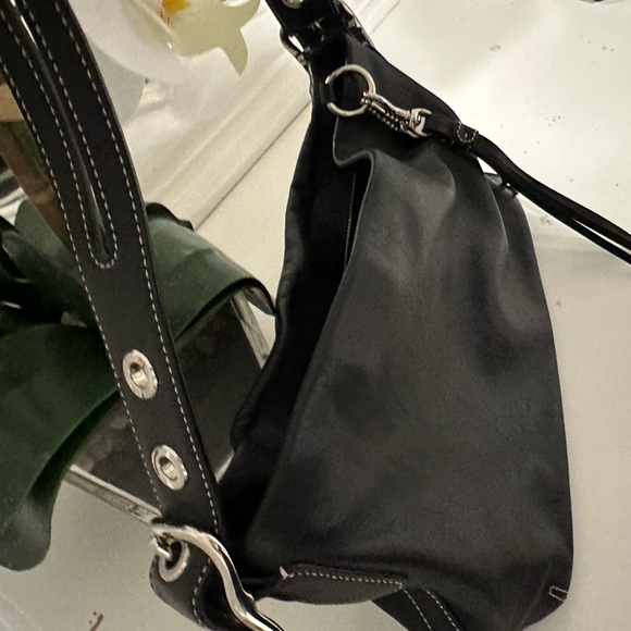 Coach Black Leather Shoulder Bag - Picture 14 of 15
